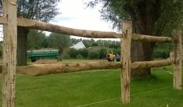 Post & Rail omheining uit robinia of acacia.